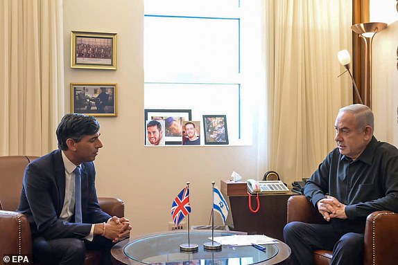 epa10926940 A picture released by the Government Press Office (GPO) shows Israeli Prime Minister Benjamin Netanyahu (R) meeting with UK Prime Minister Rishi Sunak (L) in Jerusalem, 19 October 2023. More than 3,400 Palestinians and 1,400 Israelis have been killed according to the Israel Defense Forces (IDF) and the Palestinian Health authority since Hamas militants launched an attack against Israel from the Gaza Strip on 07 October. Israel has warned all citizens of the Gaza Strip to move to the south ahead of an expected invasion.  EPA/Amos ben Gershom / GPO HANDOUT  HANDOUT EDITORIAL USE ONLY/NO SALES HANDOUT EDITORIAL USE ONLY/NO SALES HANDOUT EDITORIAL USE ONLY/NO SALES
