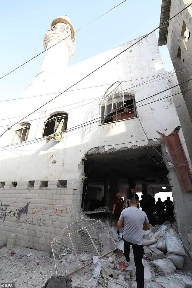 The severe damage done to the Al-Ansar Mosque at Jenin refugee camp by Israeli air strikes was clear to see the morning after it was hit