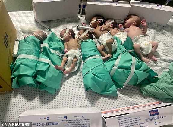FILE PHOTO: Newborns are placed in bed after being taken off incubators in Gaza's Al Shifa hospital after power outage, amid the ongoing conflict between Israel and the Palestinian Islamist group Hamas, in Gaza City, Gaza November 12, 2023 in this still image obtained by REUTERS.  THIS IMAGE HAS BEEN SUPPLIED BY A THIRD PARTY/File Photo