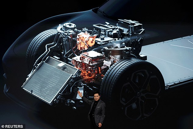 The Xiaomi SU7 will come in two configurations, according to CEO Lei: a single-motor and a dual-motor. The latter boasts a 0-62mph time of 2.78 seconds