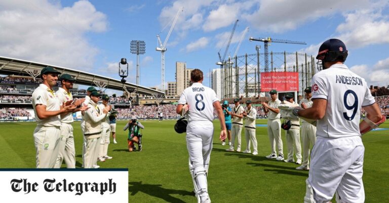 Latest scores from the Ashes fifth test after Stuart Broad given guard of honour Latest scores from the Ashes fifth test after Stuart Broad given guard of honour