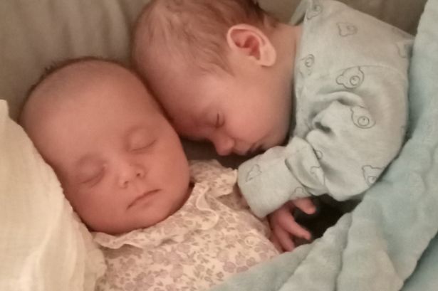 Scots mum gives birth to rare simultaneous twins born at exact same time