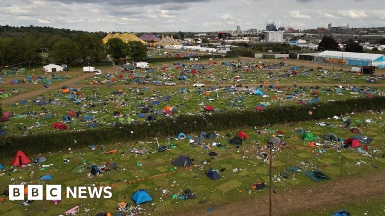 Video shows Reading Festival aftermath as clean-up begins