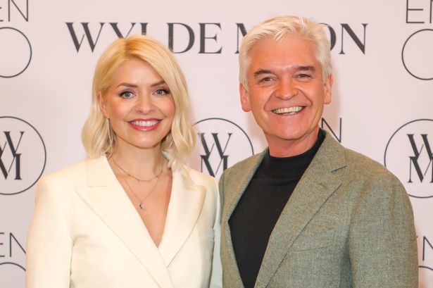 Holly Willoughby co-operating with Phillip Schofield inquiry as pals say 'she has nothing to hide'