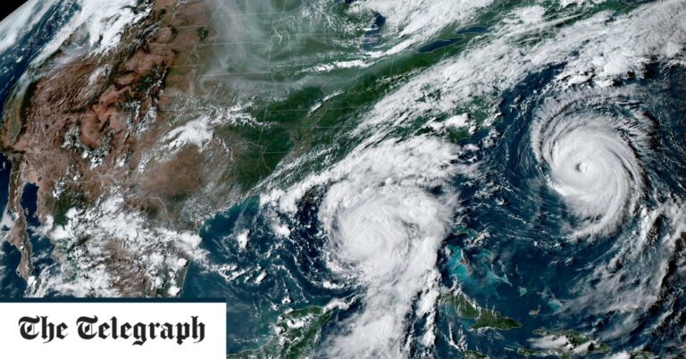 Storm makes landfall in Florida with 125mph winds Storm makes landfall in Florida with 125mph winds