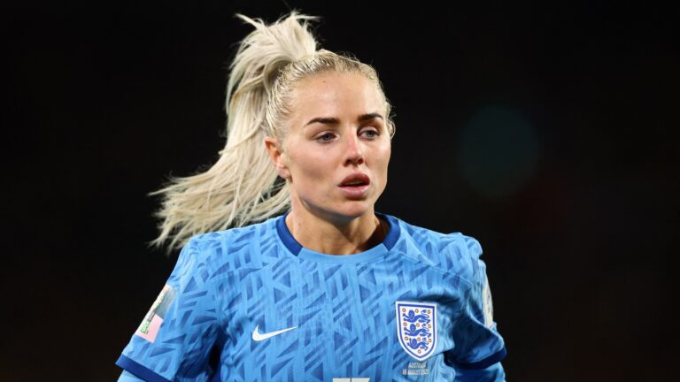 Is Alex Greenwood related to Mason Greenwood?