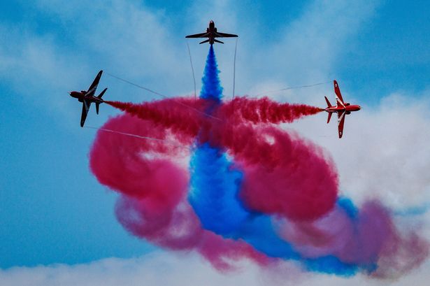 Wing commander tells disappointed aviation fans why he had to cancel Red Arrows display