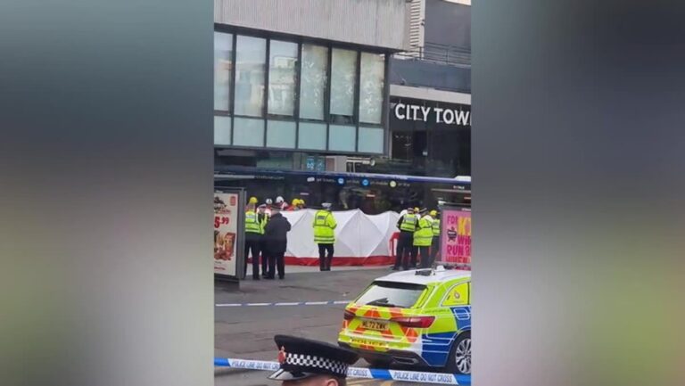 Manchester bus crash: Horror bus crash in Manchester Piccadilly Gardens