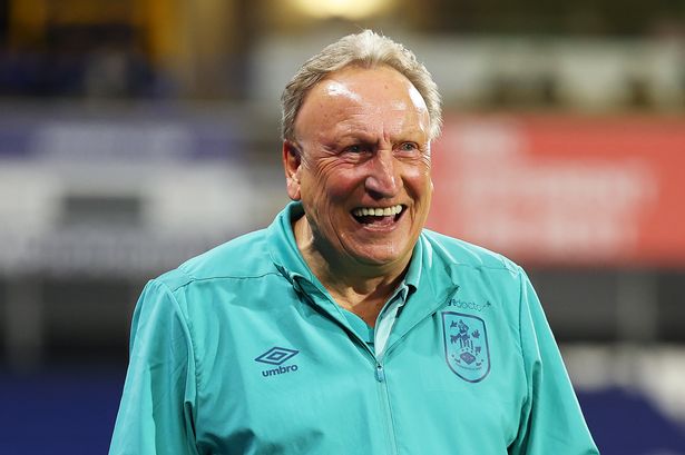 'I'm not sure he wants to last' – Neil Warnock aims savage dig at Erik ten Hag and Manchester United