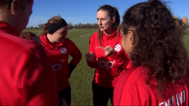 Campaigners call for government support for deaf sports – Channel 4 News