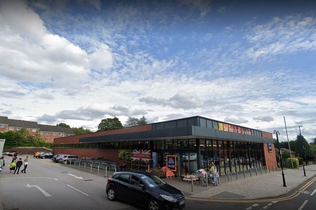 Heroic teens stop Boxing Day mugging