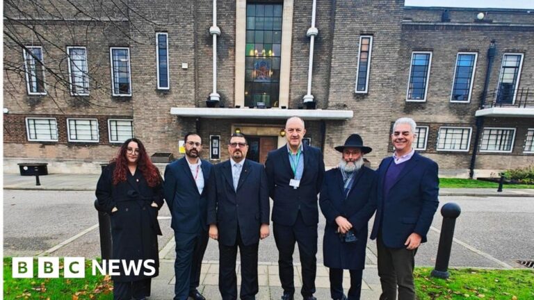 Havering Council U-turn over cancelled Hanukkah candle display Havering Council U-turn over cancelled Hanukkah candle display