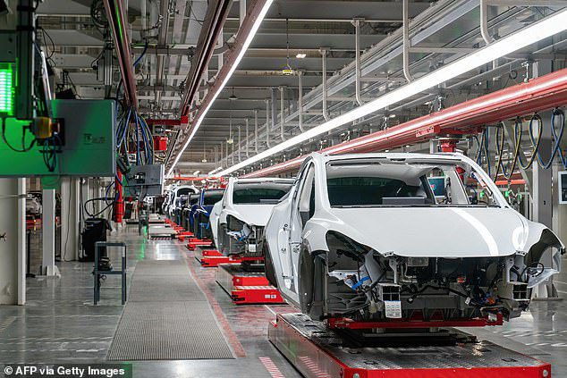 Tesla robot ATTACKS an engineer at company’s Texas factory during violent malfunction – leaving ‘trail of blood’ and forcing workers to hit emergency shutdown button