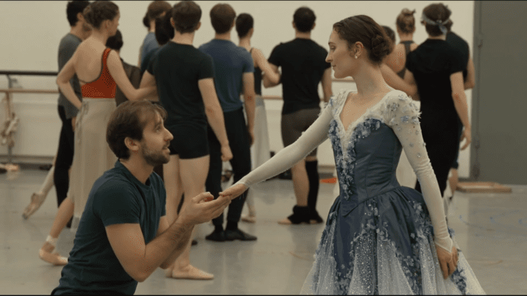 Groundbreaking Scottish ballet keeps audiences on their toes – Channel 4 News Groundbreaking Scottish ballet keeps audiences on their toes – Channel 4 News