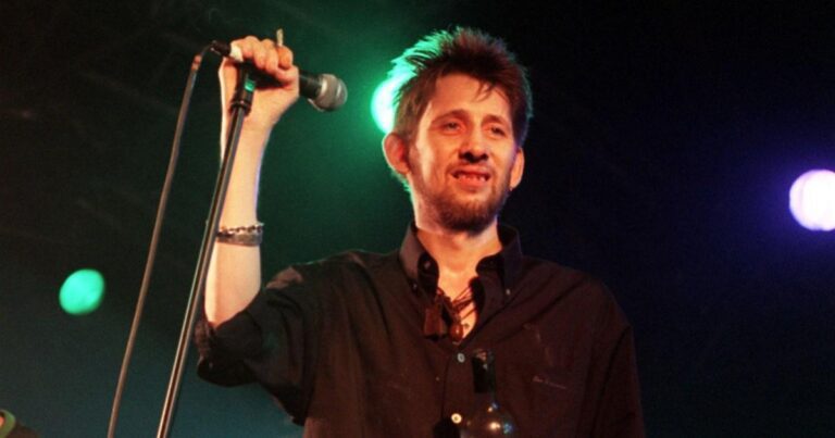 Shane MacGowan’s cremation had beautiful way of honouring Pogues star Shane MacGowan’s cremation had beautiful way of honouring Pogues star