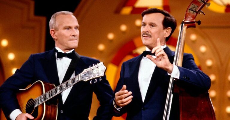 Comedian Tom Smothers, half of the Smothers Brothers, dies aged 86 Comedian Tom Smothers, half of the Smothers Brothers, dies aged 86