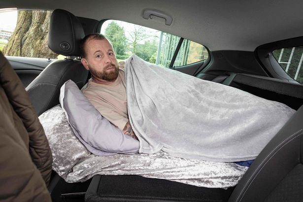 Brave homeless father living in car wades through flood waters to save 'drowning' man Brave homeless father living in car wades through flood waters to save 'drowning' man