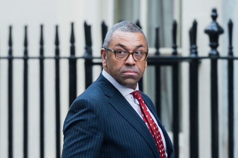Cleverly incorrectly claims Sunak asylum pledge has been met – Channel 4 News Cleverly incorrectly claims Sunak asylum pledge has been met – Channel 4 News