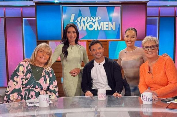 Ryan Thomas says 'what are the chances' after being 'told off' in reunion with Coronation Street co-star