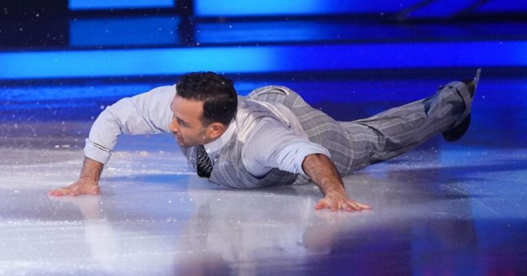Dancing On Ice viewers fume over ‘favouritism’ after Ryan Thomas falls twice Dancing On Ice viewers fume over ‘favouritism’ after Ryan Thomas falls twice