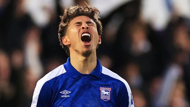 Ipswich Town 3-2 Southampton: Tractor Boys score added-time winner to go top of Championship